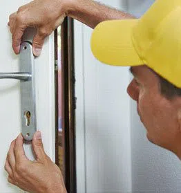 Glen Oaks NY Locksmith Store Glen Oaks, NY 516-218-4982 - changing-locks